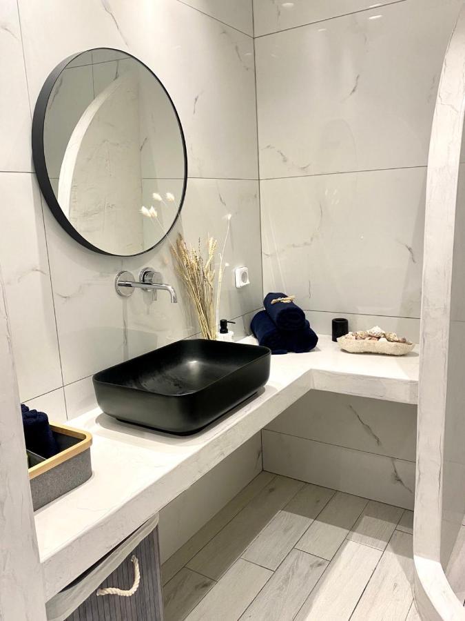 Sunstone Apartment Тира Экстерьер фото